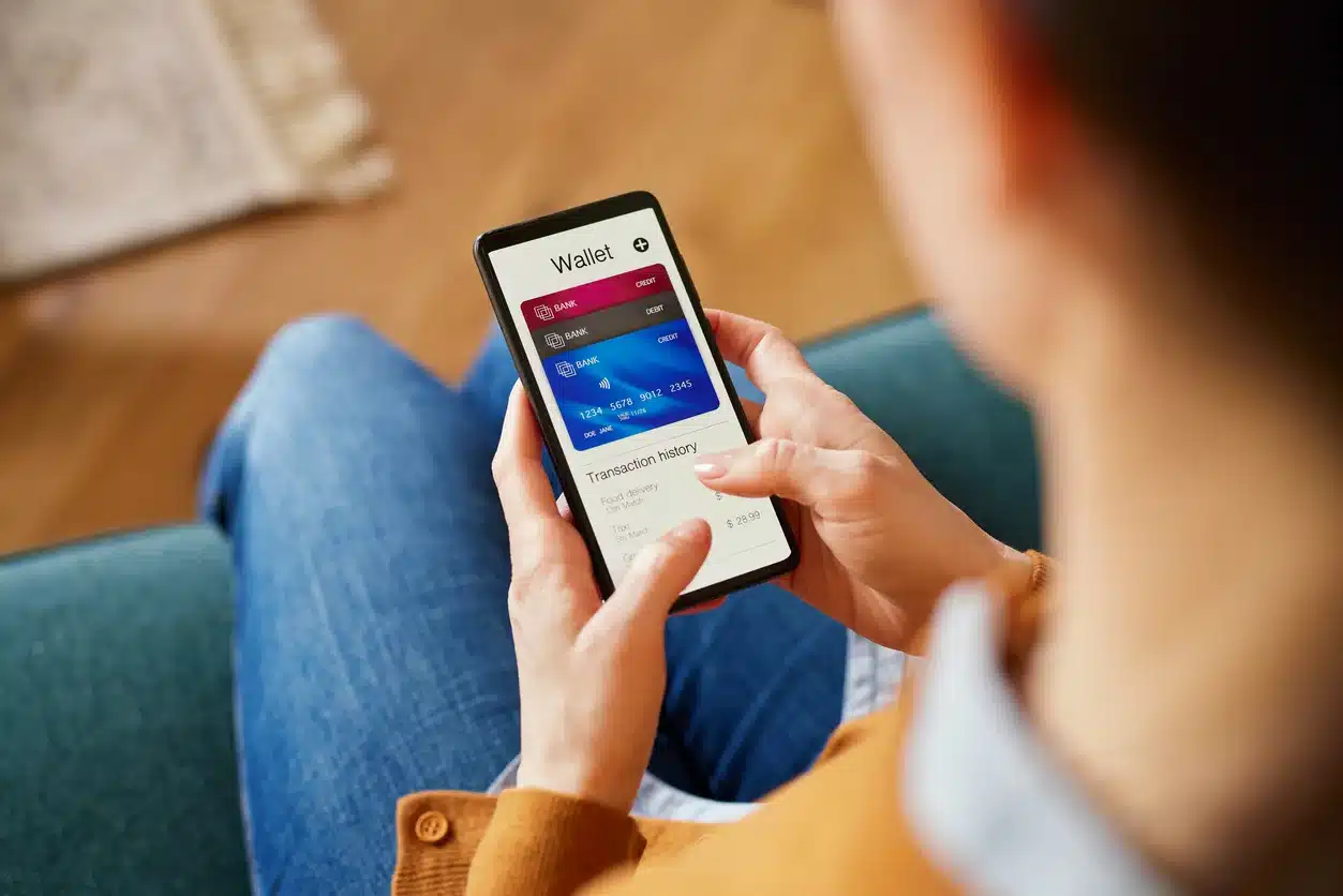Best 5 Must-Have Features For the Best Lending Software Solutions
